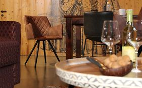 Arlberghome Komfort-Apartments & Privat-Sauna